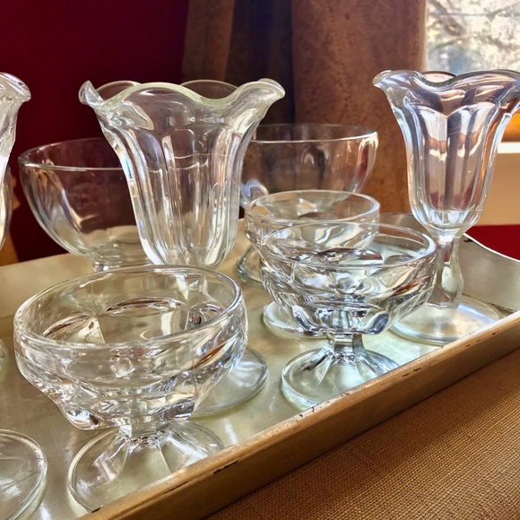 10 piece assorted glass parfait bowls - Picture 3 of 9